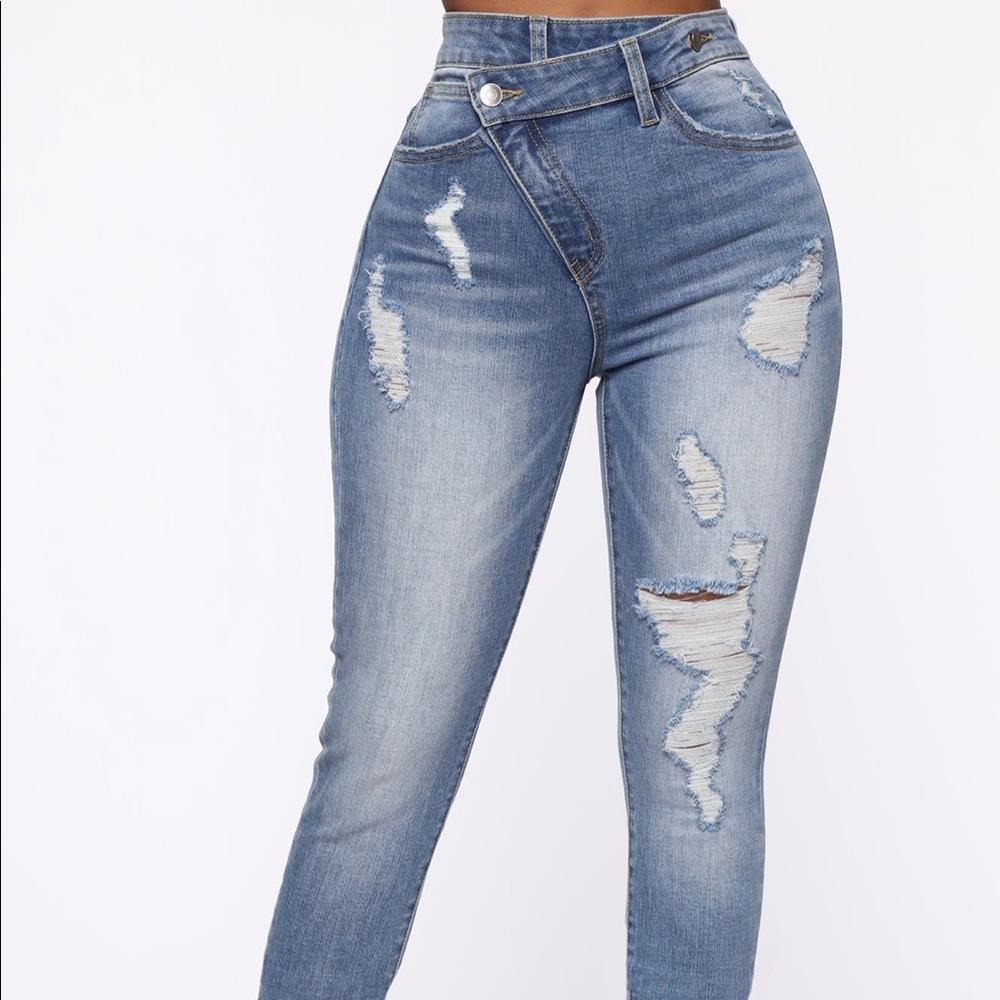 Asymmetric Waistband Jeans